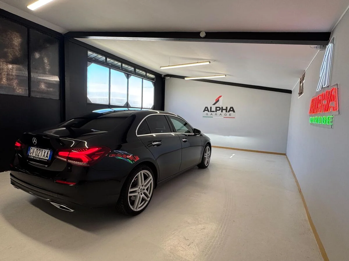Mercedes-Benz A200