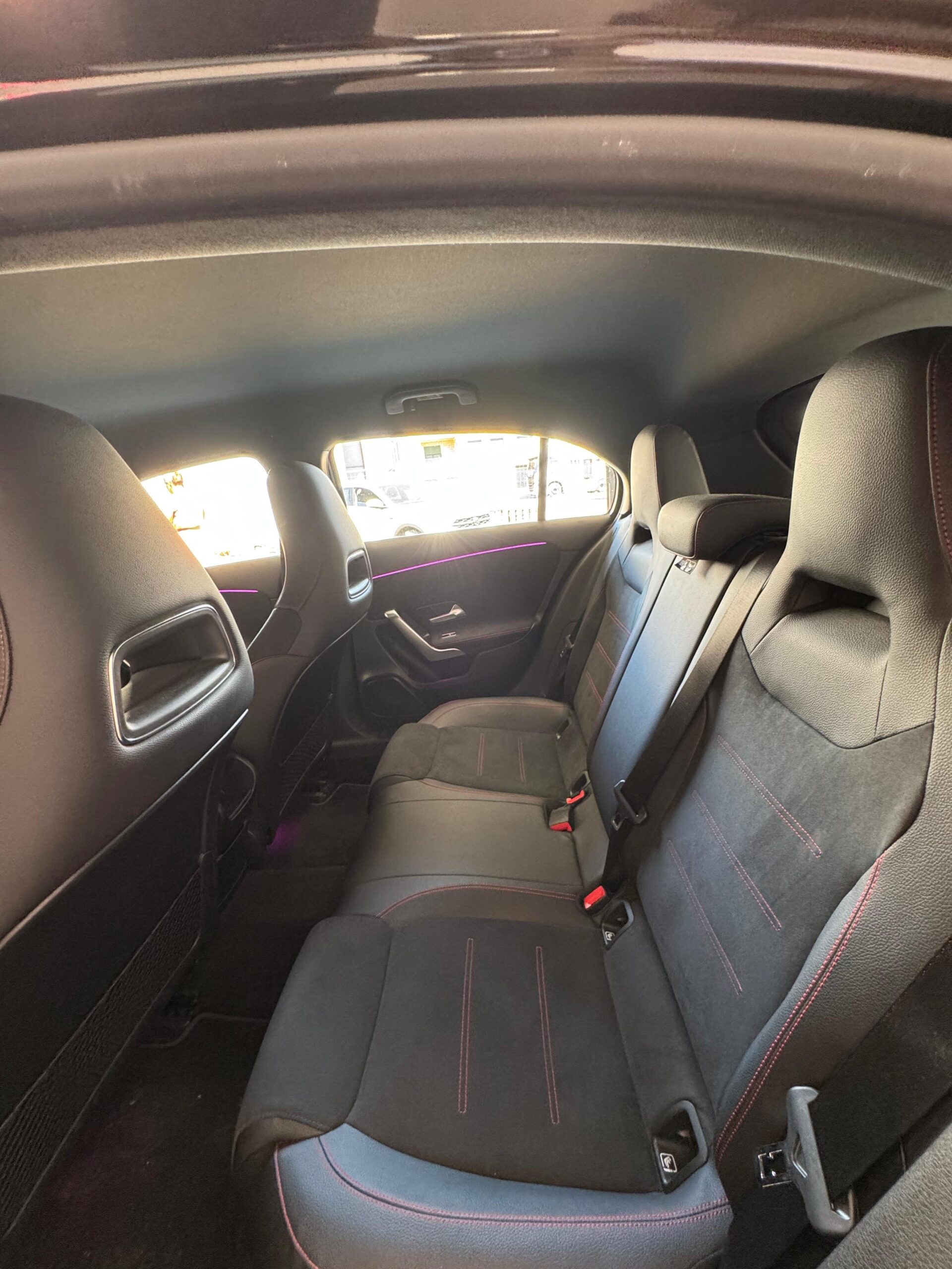 MERCEDES BENZ A220 AMG